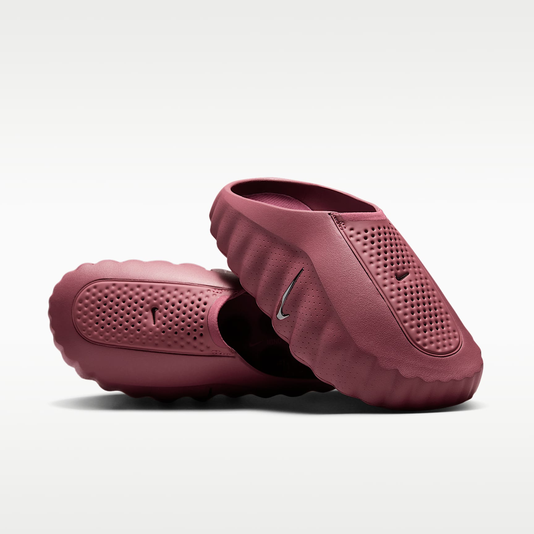 25 Nike Women's Mind 001 Mules ピンク Nike Mind 001 Women's Pregame Mules. Nike JP